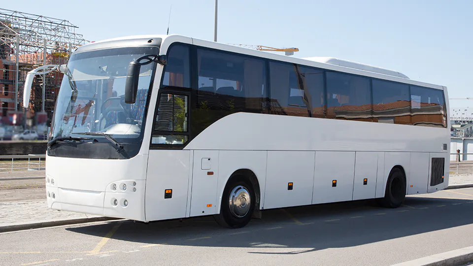 Autokar na 55 osób